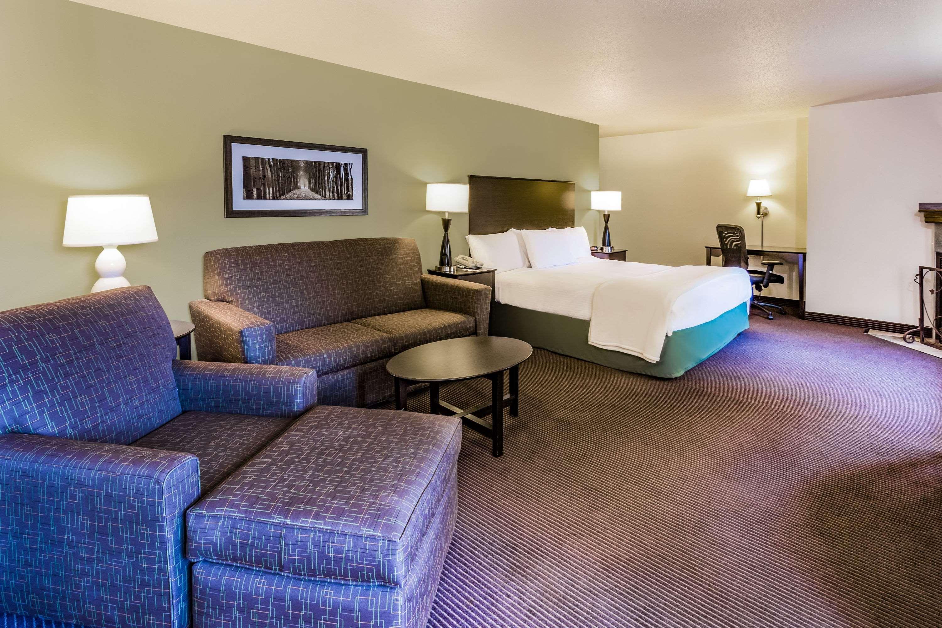 Americinn By Wyndham Hampton Екстер'єр фото